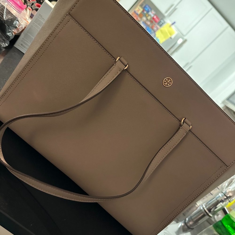 Tory Burch Robinson Tote
